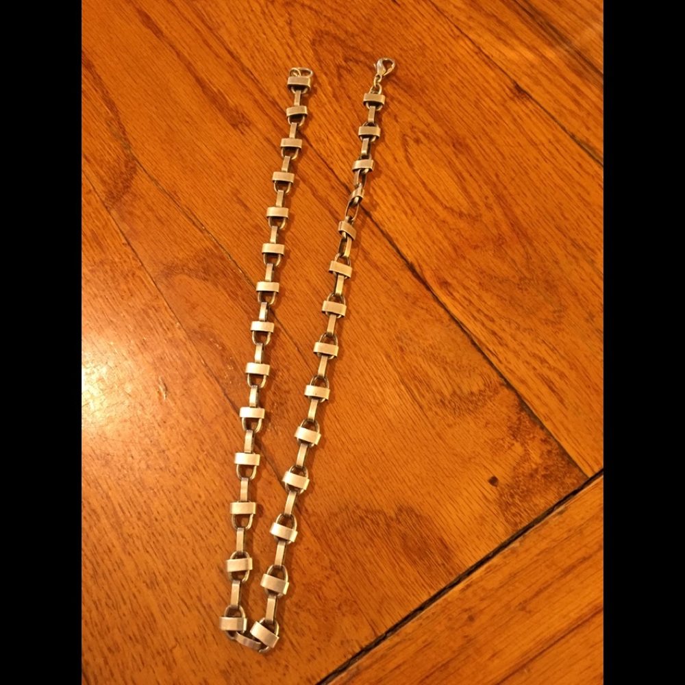 ISO:Guess Necklace